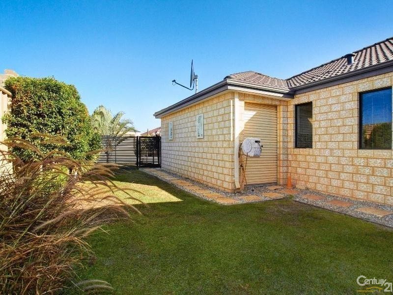 19 Claridge Circle, Thornlie WA 6108