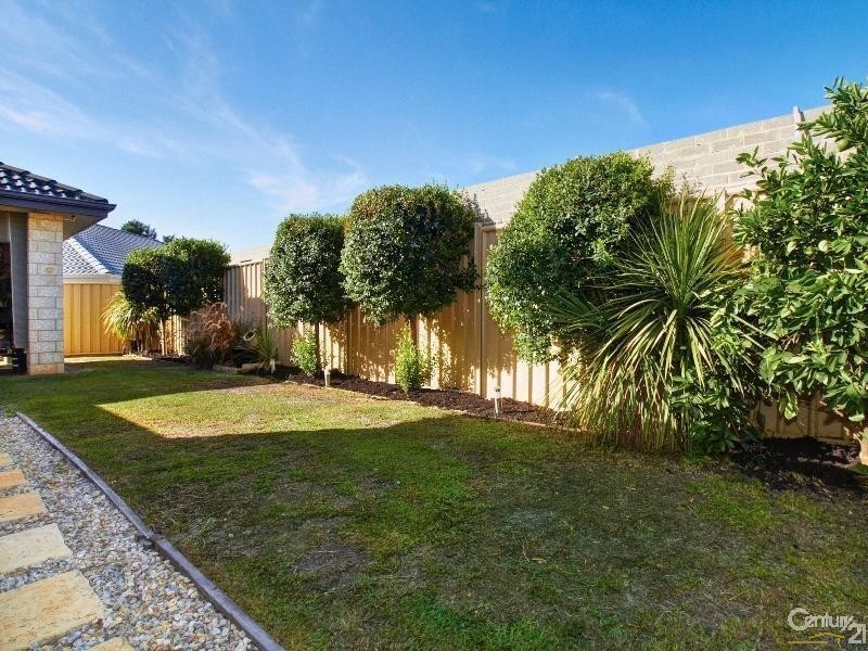 19 Claridge Circle, Thornlie WA 6108
