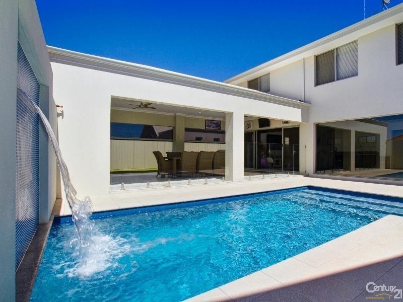 23 Bluestone Loop, Piara Waters WA 6112