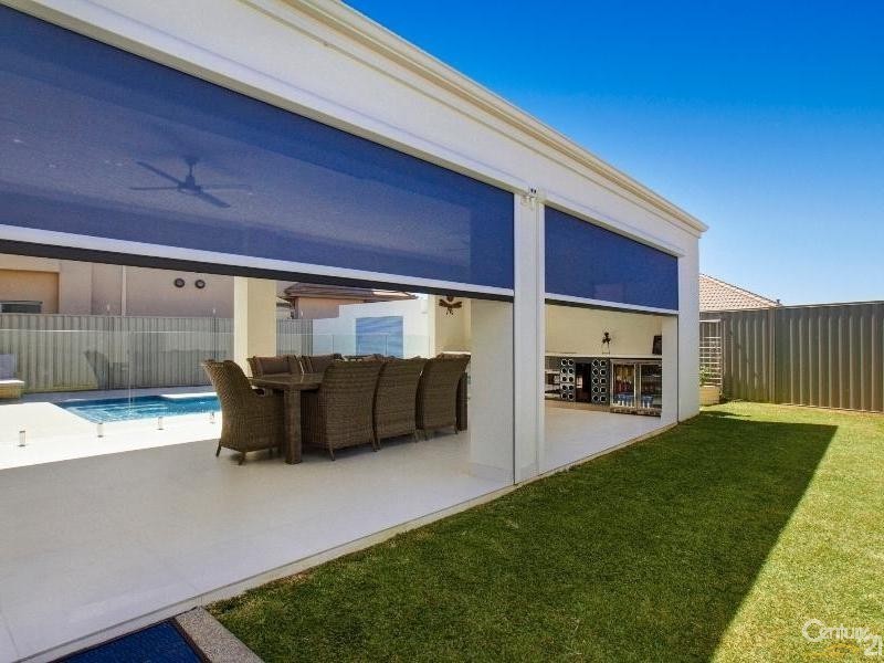 23 Bluestone Loop, Piara Waters WA 6112