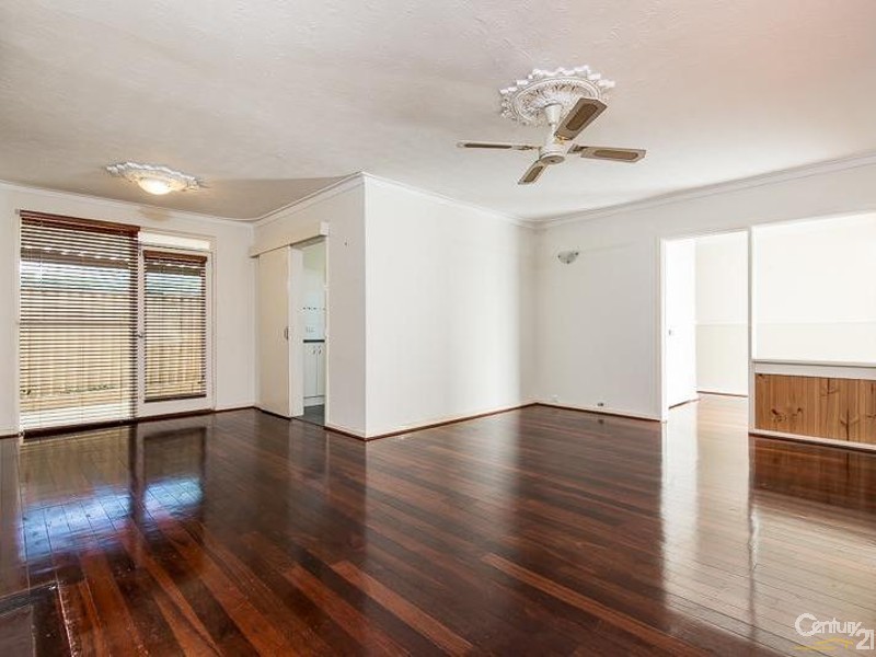 24 Sandon Road, Thornlie WA 6108