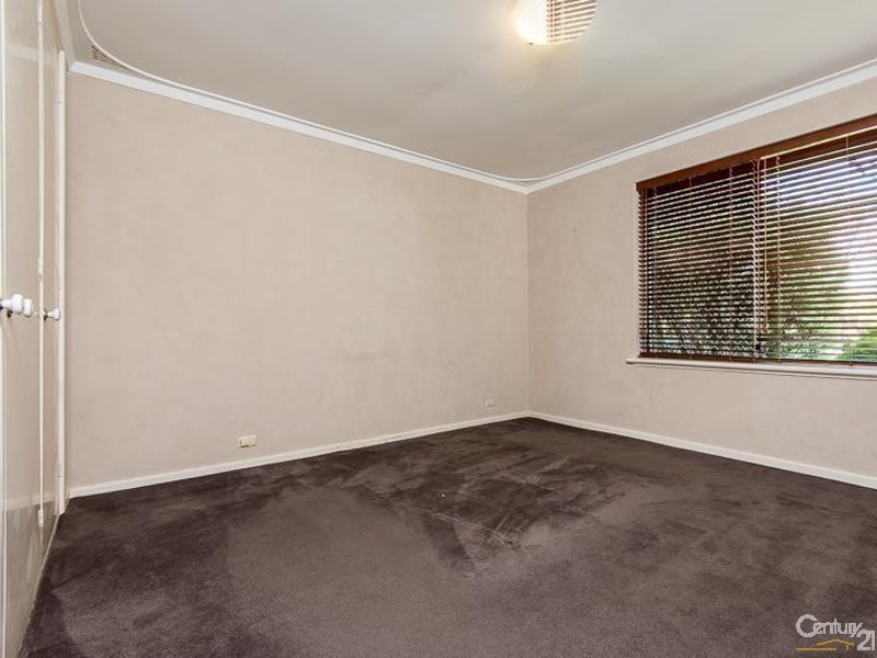 24 Sandon Road, Thornlie WA 6108