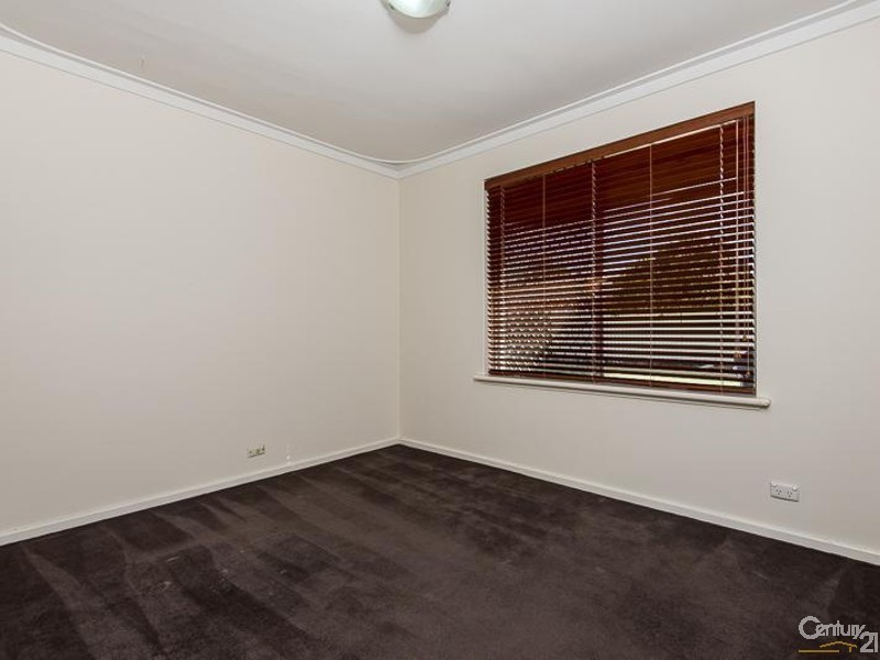 24 Sandon Road, Thornlie WA 6108