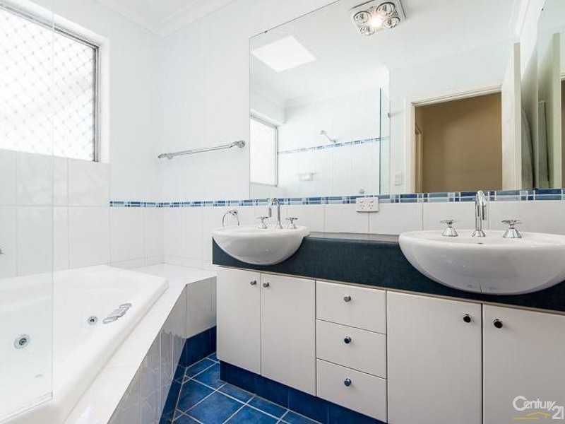 24 Sandon Road, Thornlie WA 6108