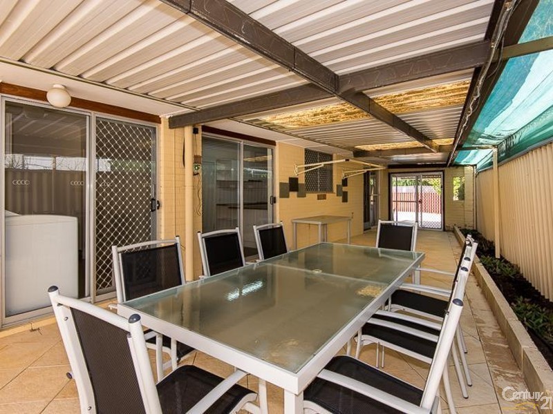 24 Sandon Road, Thornlie WA 6108