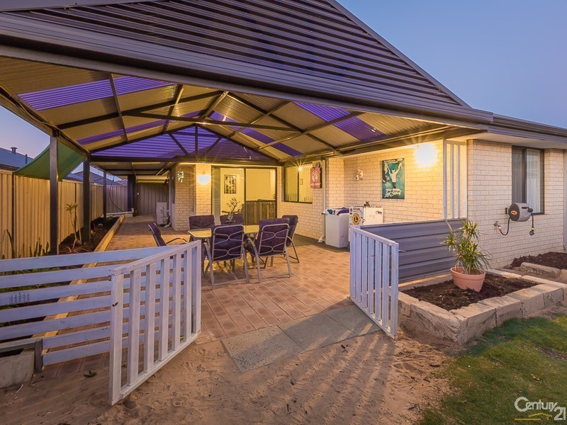 15 Smailes Elbow, Brookdale WA 6112