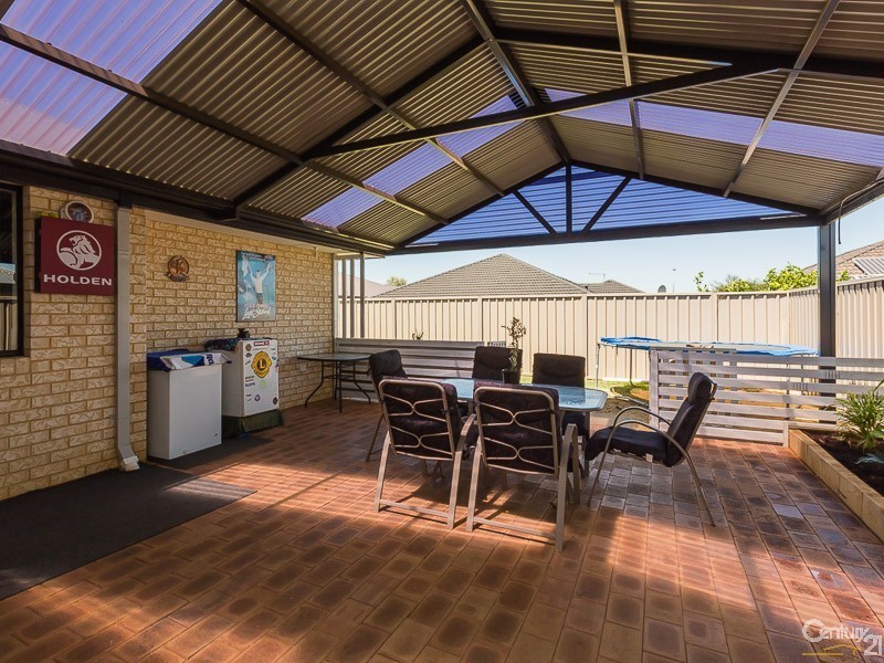 15 Smailes Elbow, Brookdale WA 6112