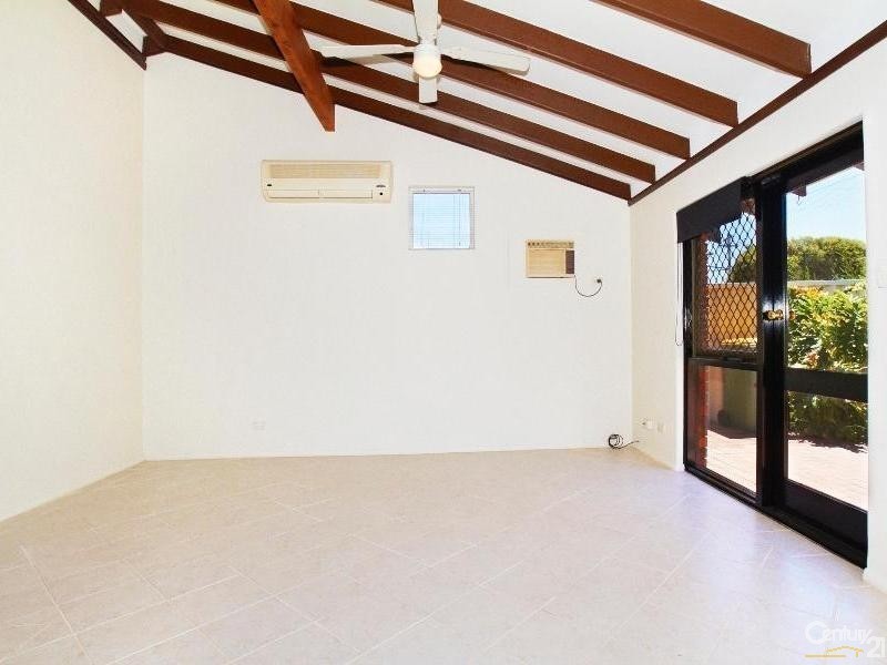 4/13-19 Saurel Way, Ferndale WA 6148