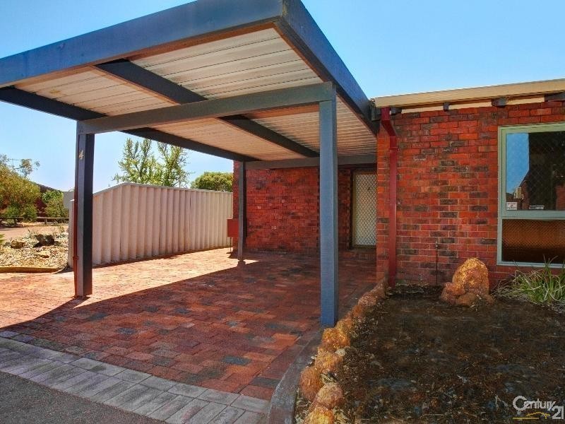 4/13-19 Saurel Way, Ferndale WA 6148