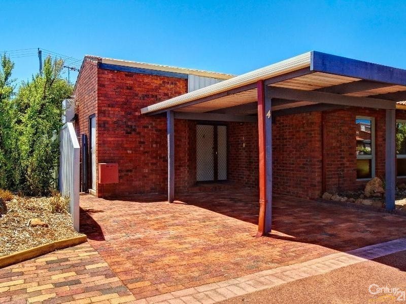 4/13-19 Saurel Way, Ferndale WA 6148