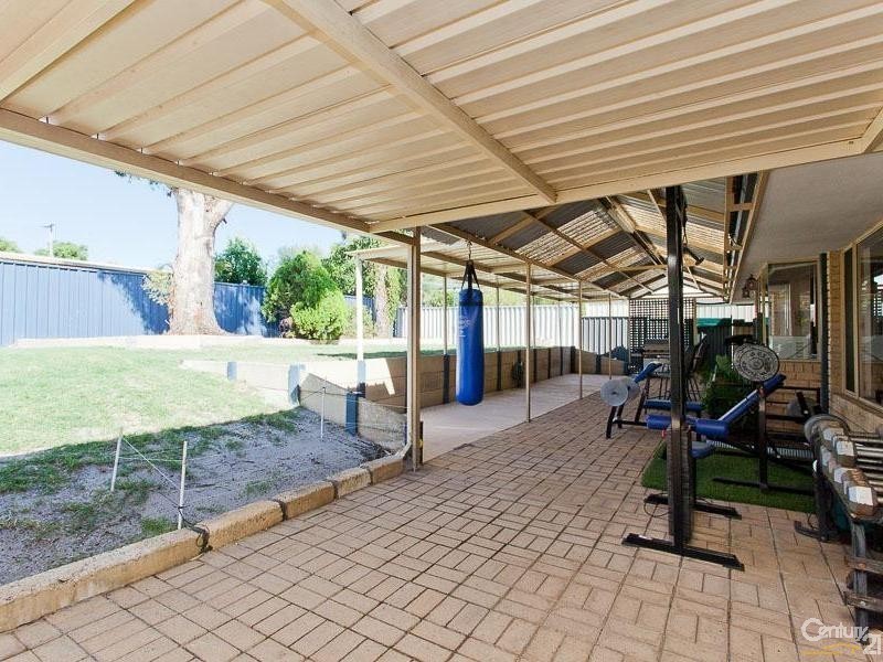 63 Huntingdale Road, Huntingdale WA 6110