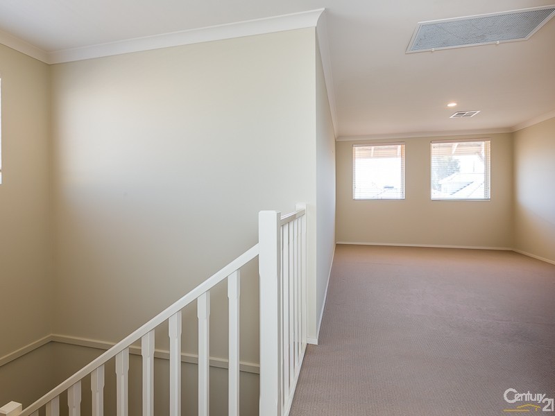 25 Pembrooke Lane, Canning Vale WA 6155