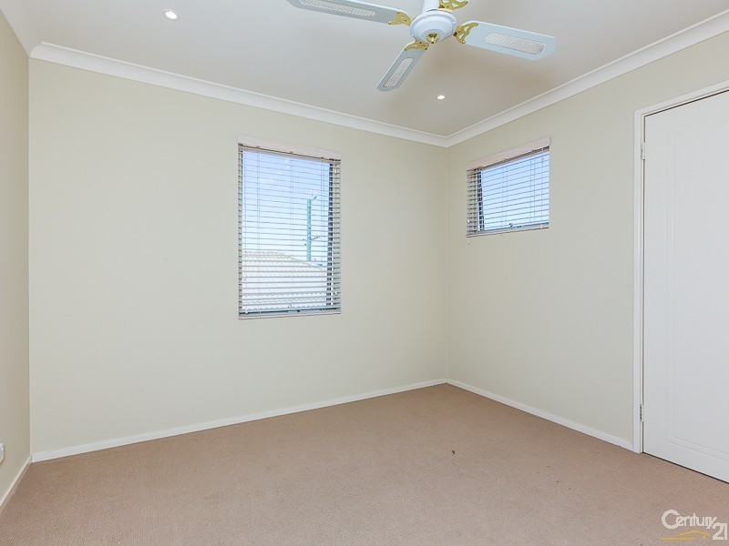 25 Pembrooke Lane, Canning Vale WA 6155