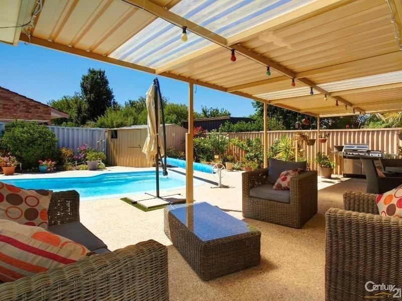 70 Regal Drive, Thornlie WA 6108