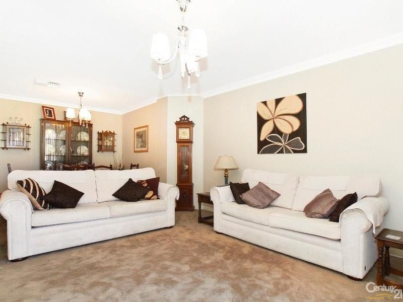 70 Regal Drive, Thornlie WA 6108