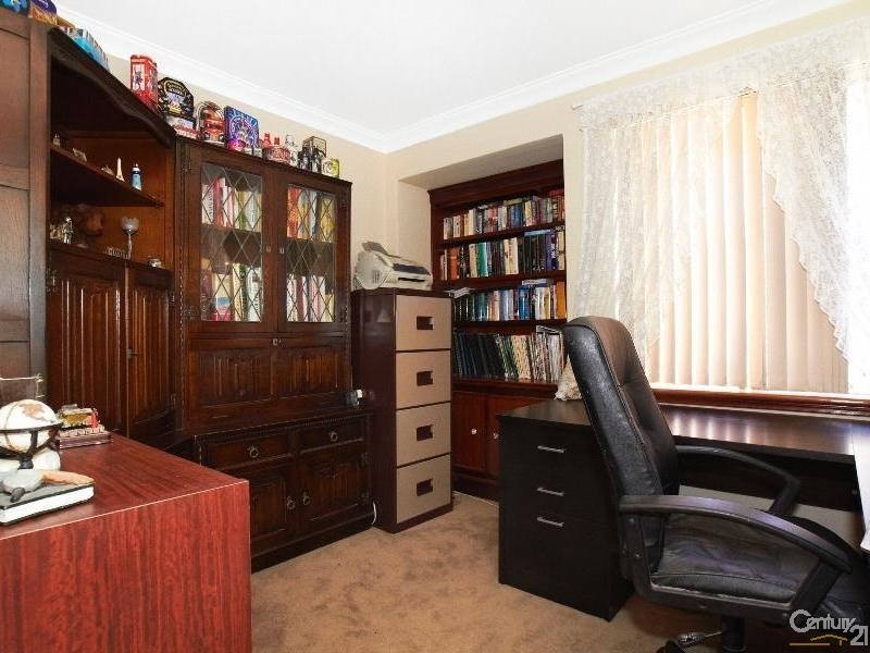 70 Regal Drive, Thornlie WA 6108