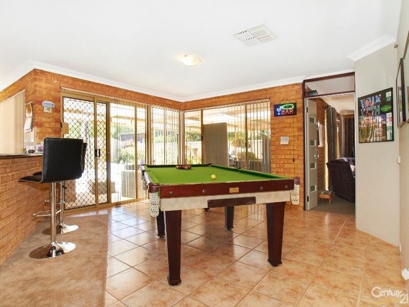 70 Regal Drive, Thornlie WA 6108