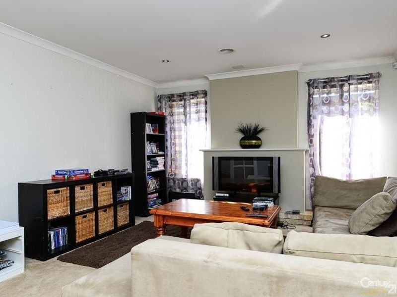 122 Dumbarton Road, Canning Vale WA 6155