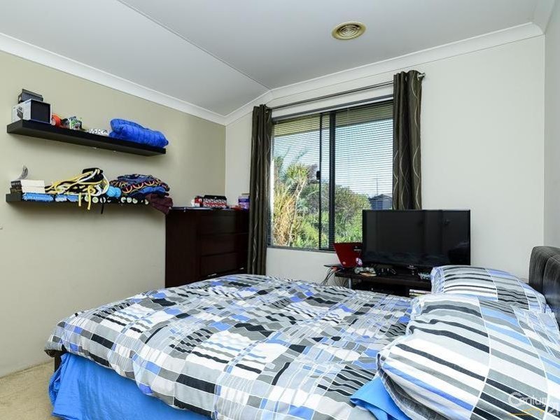 122 Dumbarton Road, Canning Vale WA 6155