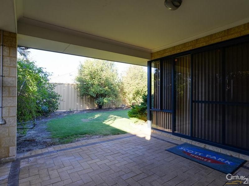 122 Dumbarton Road, Canning Vale WA 6155