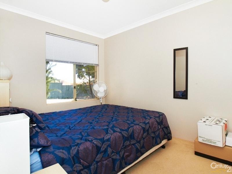 9 Hickory Drive, Thornlie WA 6108