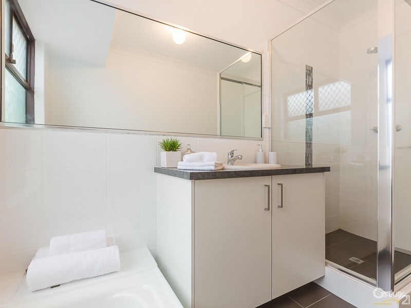 2 Adams Court, Kelmscott WA 6111