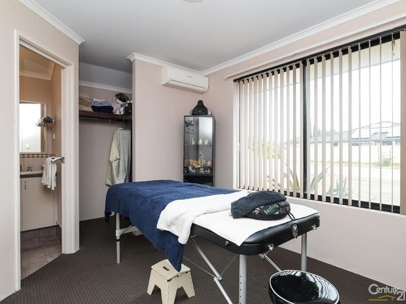 4 Milano Loop, Seville Grove WA 6112