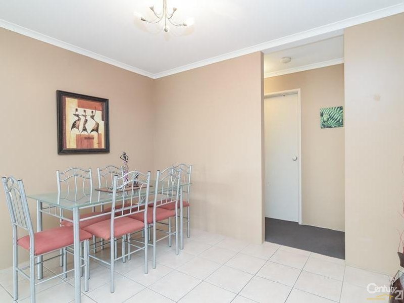 4 Milano Loop, Seville Grove WA 6112