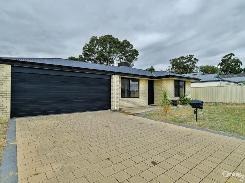 4 Milano Loop, Seville Grove WA 6112