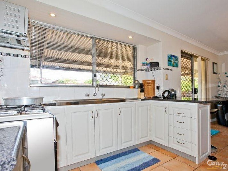 72 Anaconda Drive, Gosnells WA 6110