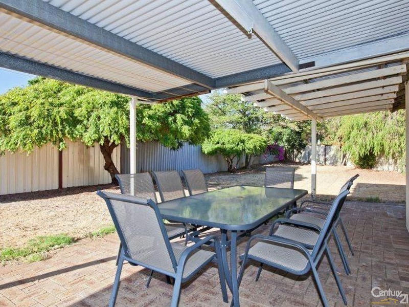 72 Anaconda Drive, Gosnells WA 6110