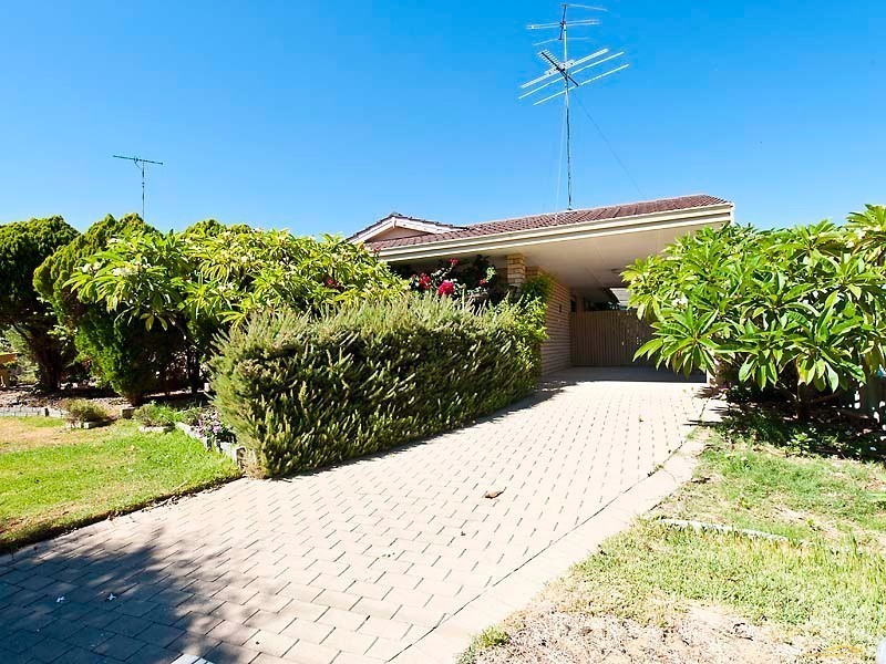 14 Manders Way, Singleton WA 6175