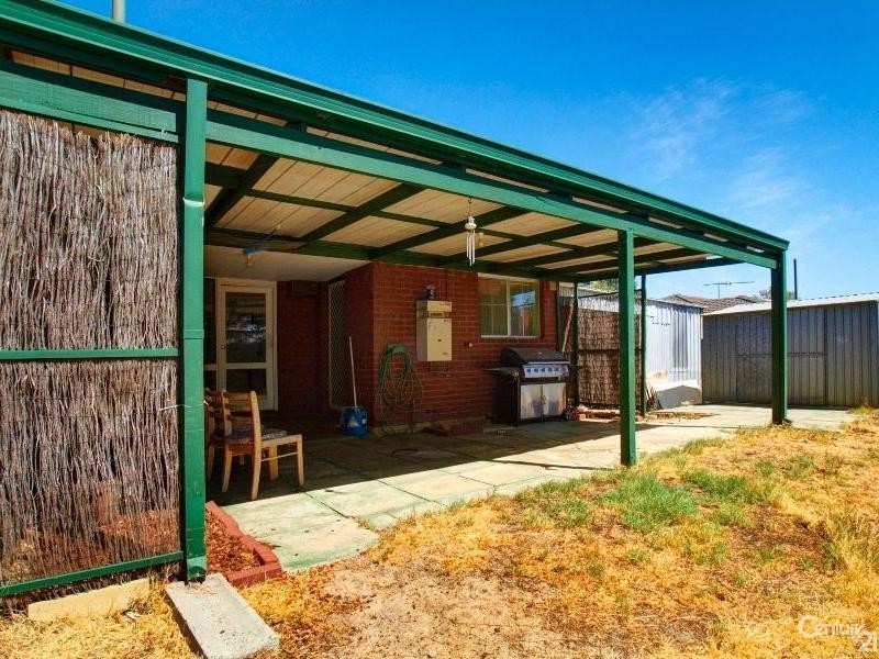 15 Tambulam Way, Armadale WA 6112