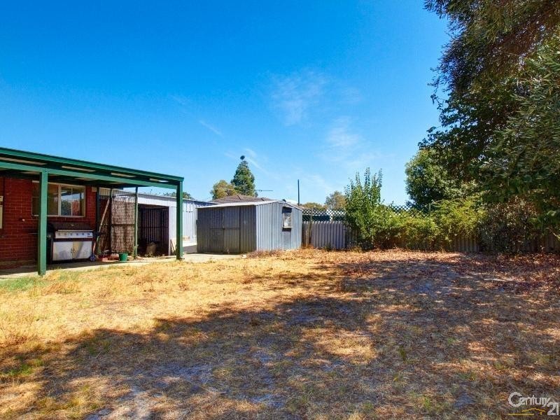 15 Tambulam Way, Armadale WA 6112