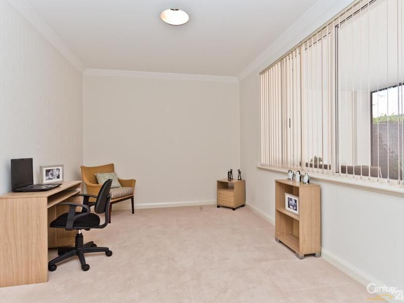 42/25 The Parkway, Ellenbrook WA 6069