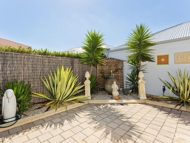 42/25 The Parkway, Ellenbrook WA 6069