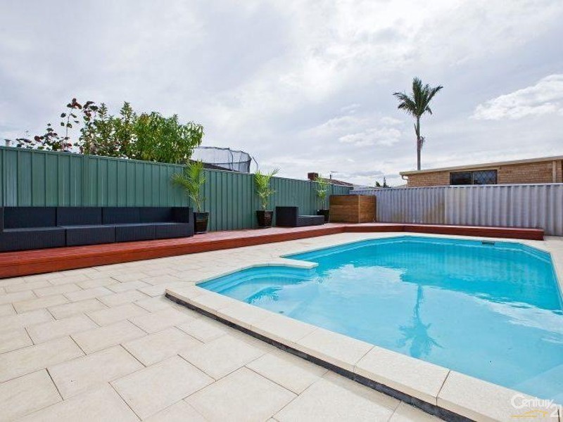 5 Redfern Close, Thornlie WA 6108