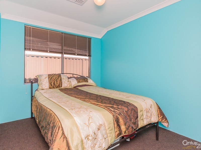 61 Barnevelder Bend, Southern River WA 6110