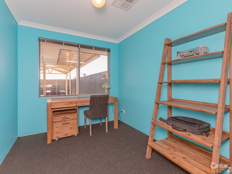 61 Barnevelder Bend, Southern River WA 6110