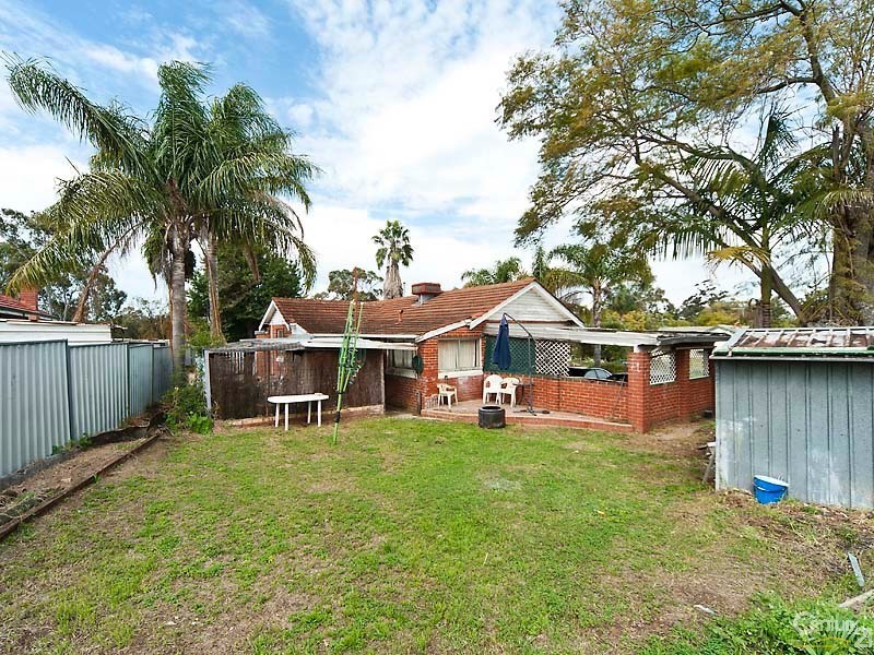 15 Walgreen Crescent, Calista WA 6167