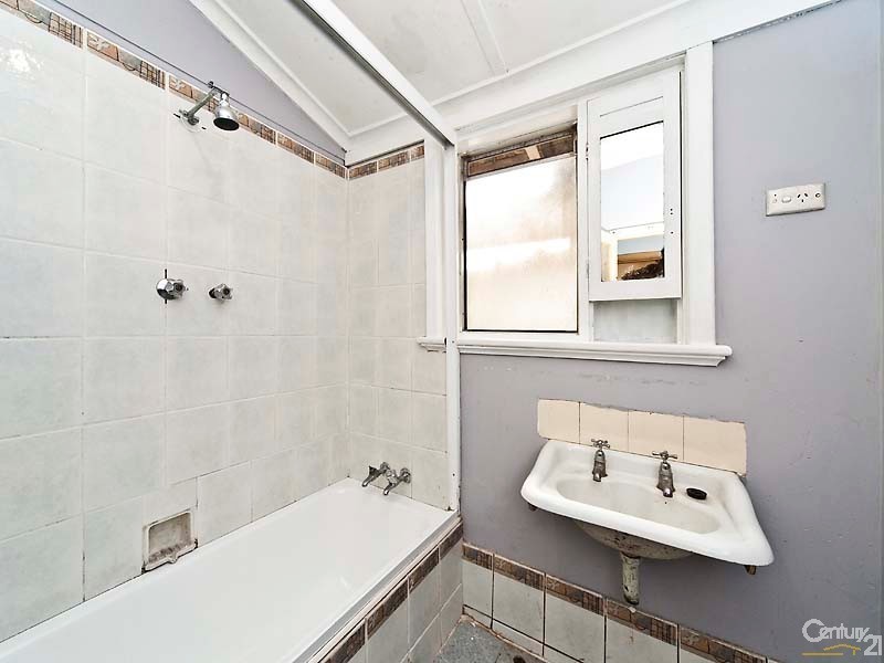 15 Walgreen Crescent, Calista WA 6167