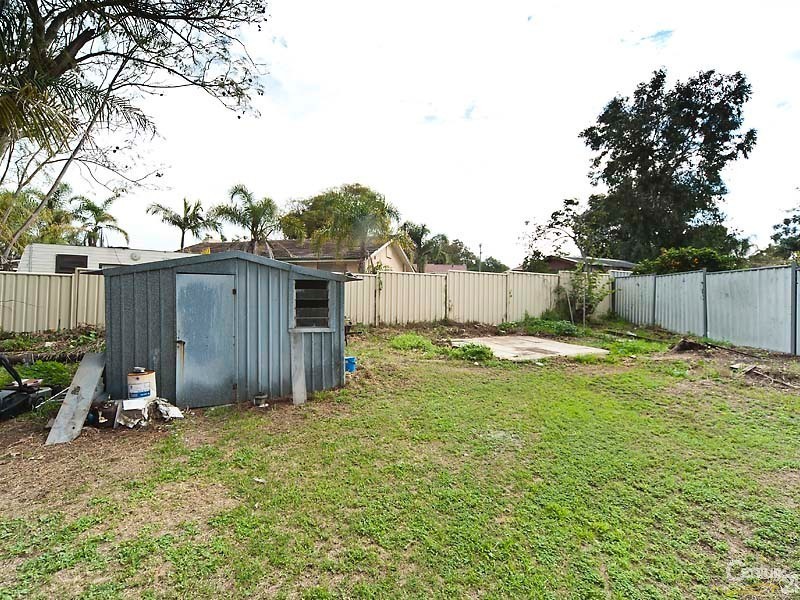 15 Walgreen Crescent, Calista WA 6167