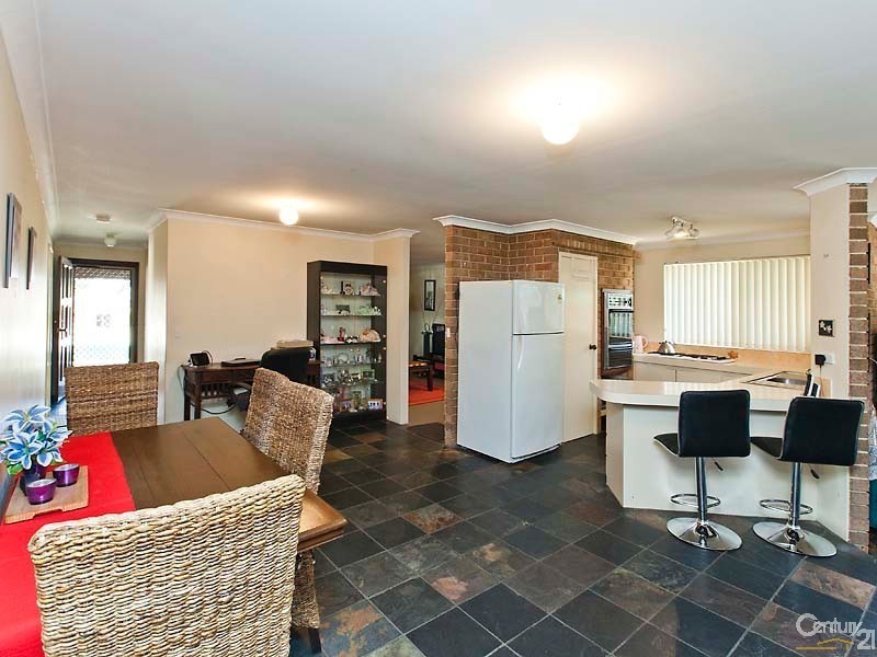 24 Plover Drive, Yangebup WA 6164