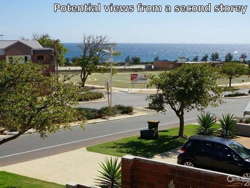 4 Orsino Boulevard, North Coogee WA 6163