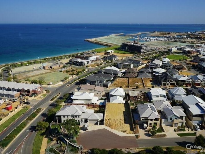 4 Orsino Boulevard, North Coogee WA 6163