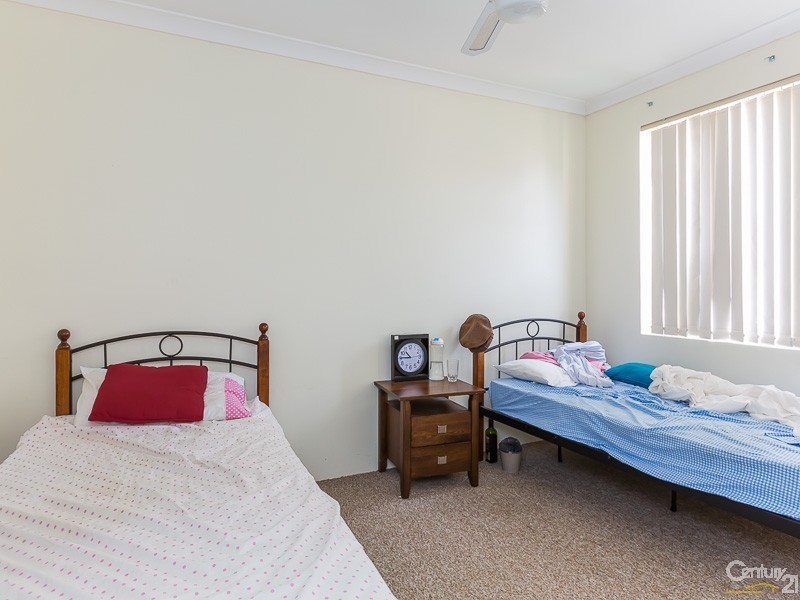 12/12 Arthur Street, Cannington WA 6107