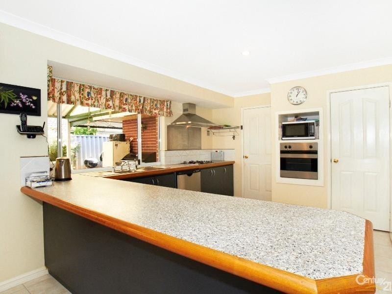 153 Southacre Drive, Canning Vale WA 6155