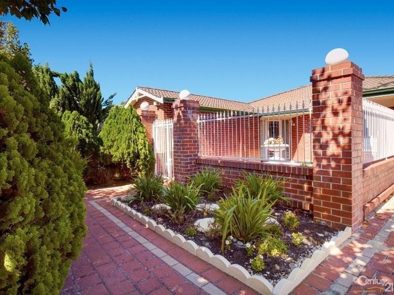 153 Southacre Drive, Canning Vale WA 6155