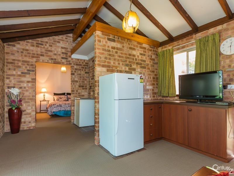 20 Pelham Street, Armadale WA 6112