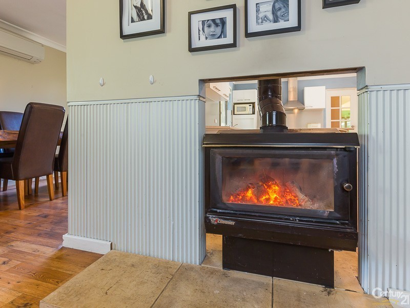 13 Kurrajong Street, Roleystone WA 6111